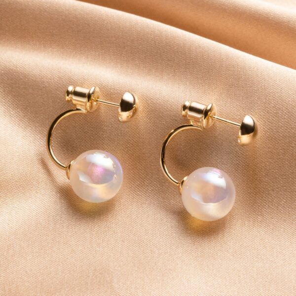 Curved Pearl Hoops