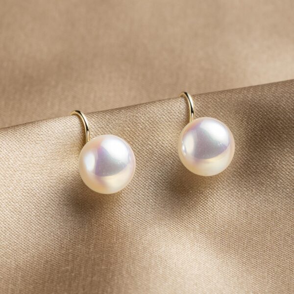 Classic Mabe Pearl Clip Earrings