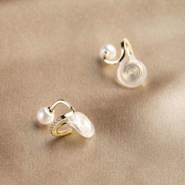 Shiny Pearl Clip Earrings